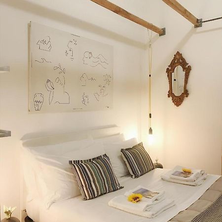 Design & History Suite ซาแลร์โน ภายนอก รูปภาพ