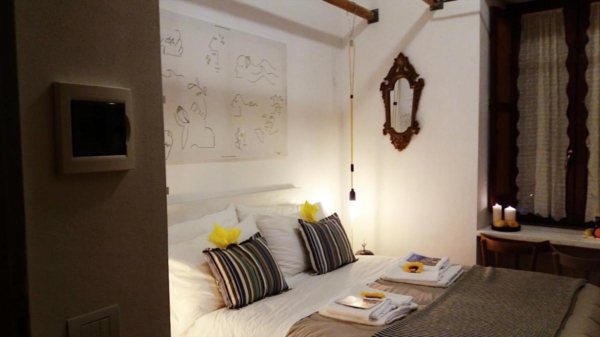Design & History Suite ซาแลร์โน ภายนอก รูปภาพ